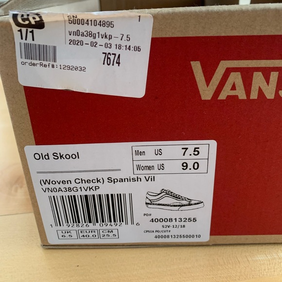 NWT Vans Woven Check Old Skool Sneakers Pink Sz 9 - Picture 2 of 3